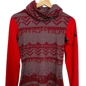 Nike Pro Women's Hyperwarm Nordic Infinity Long Sleeve Shirt